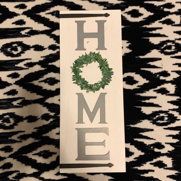 Farmhouse sign - Picture 1 of 5